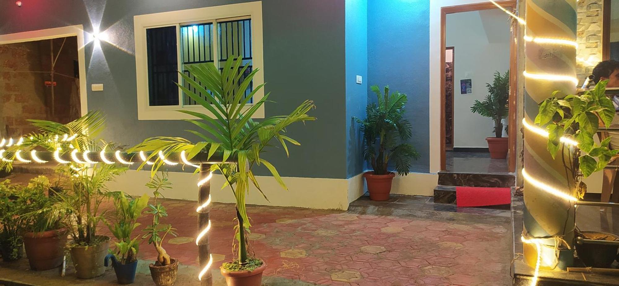 Ratnakar Arundekar Home Stay In Beach Side Ac Room Gokarna  Eksteriør bilde